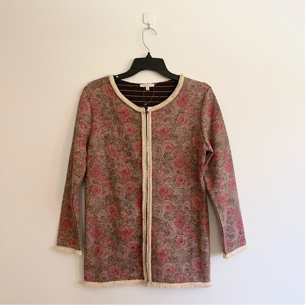 Charming old money chic floral cardigan